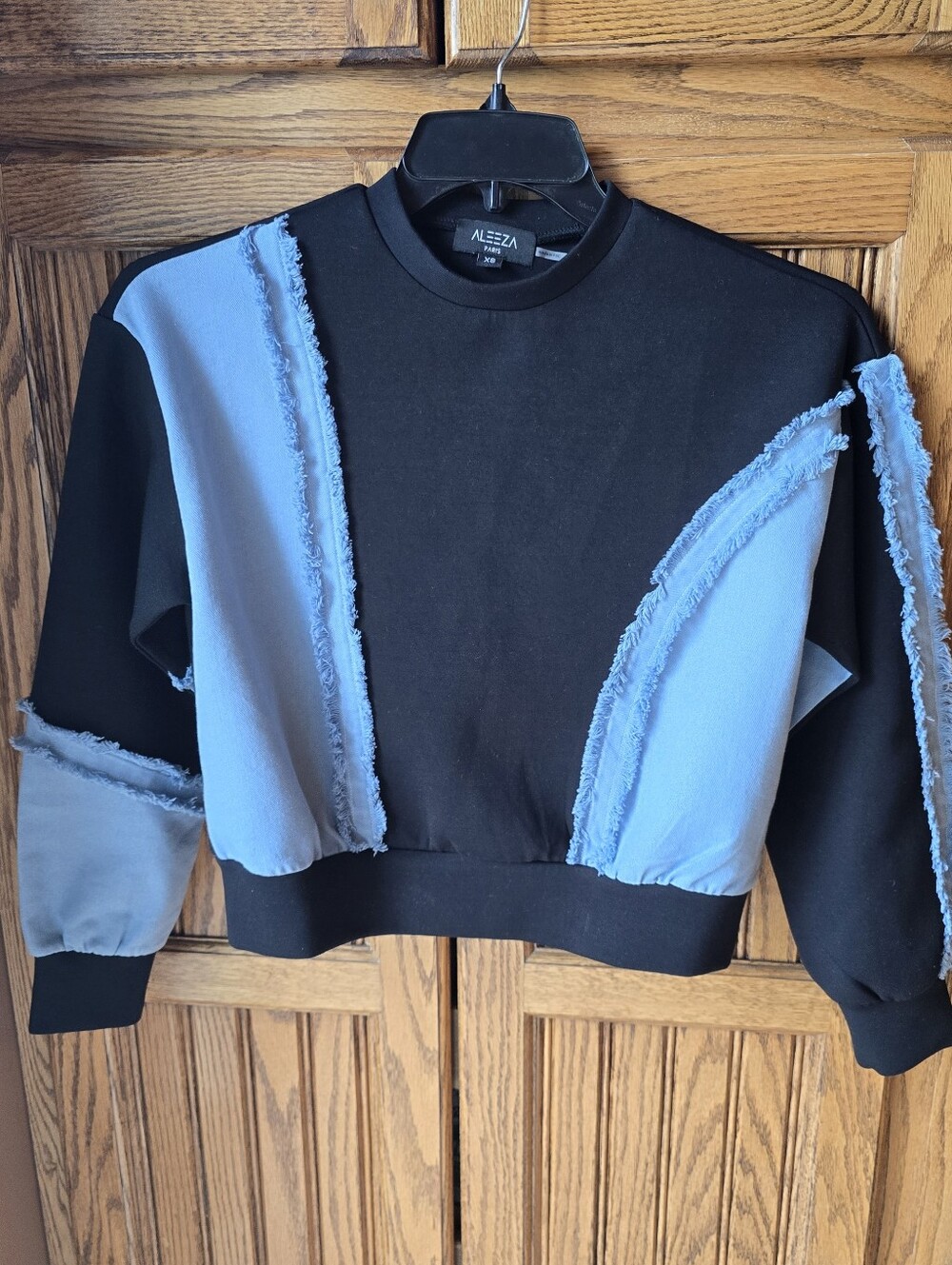 Alesza Black & Light Blue Cropped Crewneck Sweater